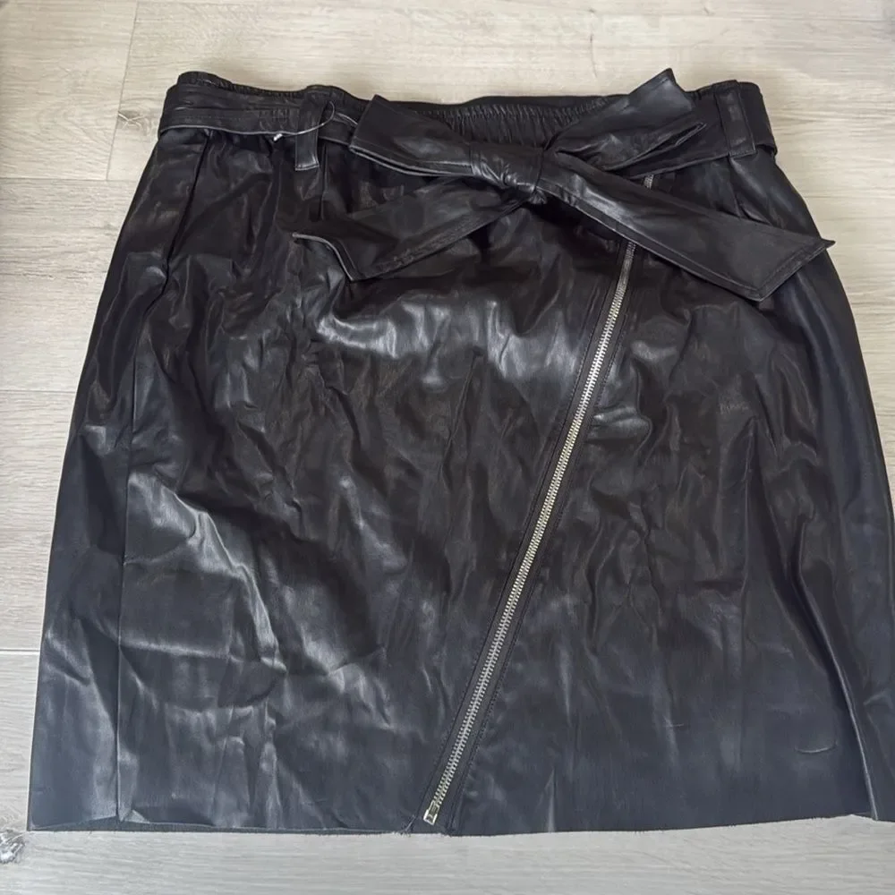 RACHEL ROY vegan leather belted skirt black size‎ 14w NWT in packaging
